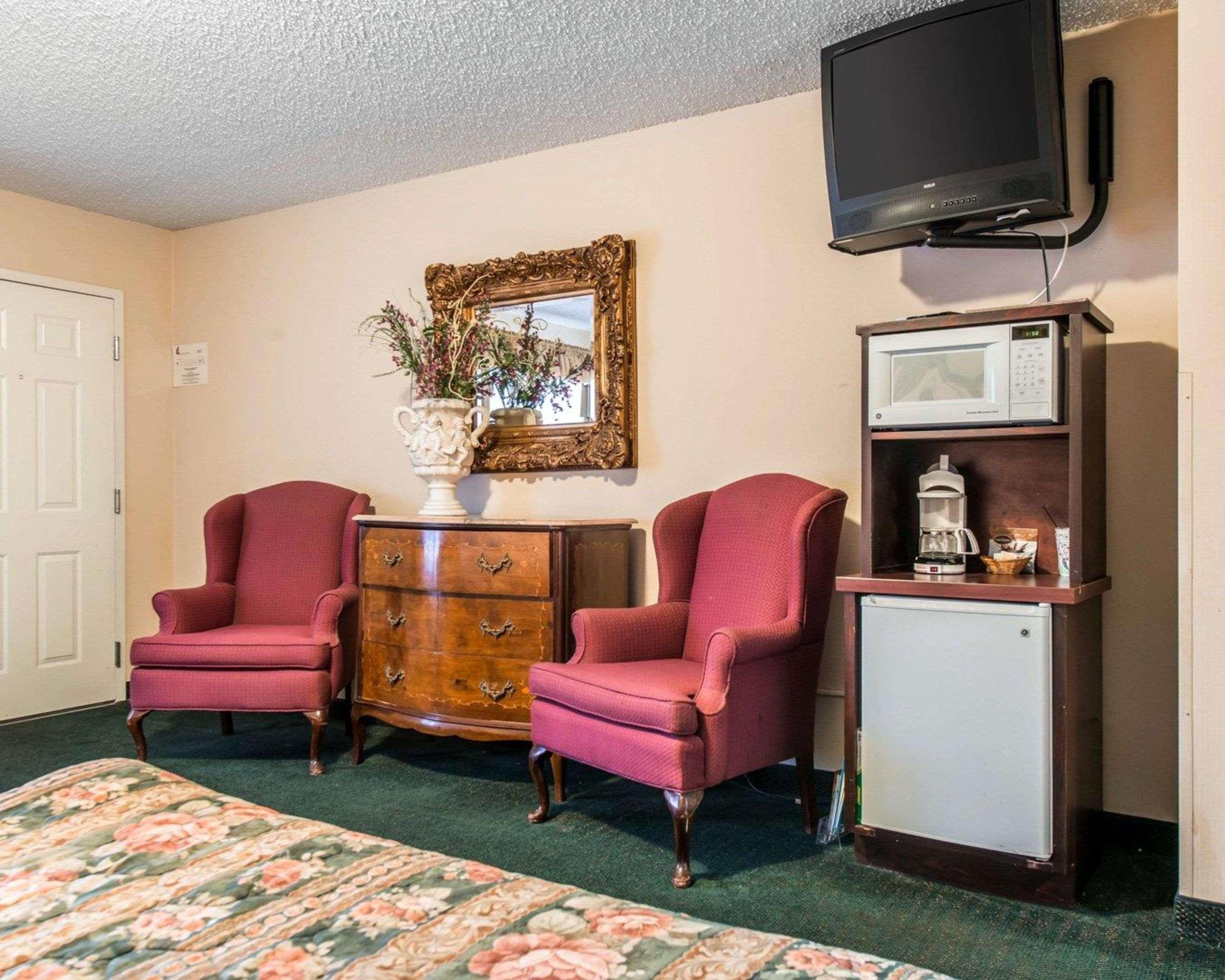 Econo Lodge Inn&Suites Manitou Springs Exterior foto