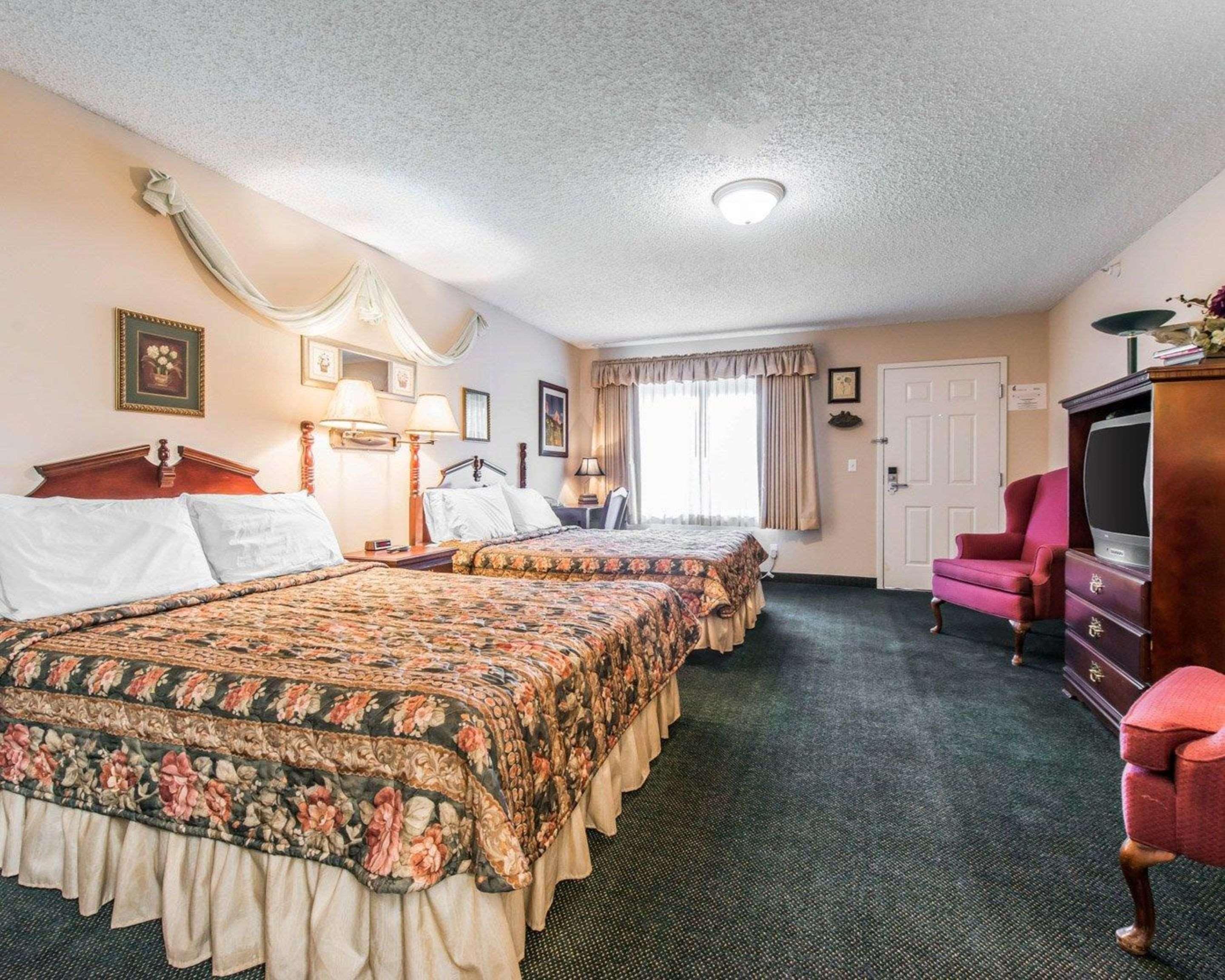Econo Lodge Inn&Suites Manitou Springs Exterior foto