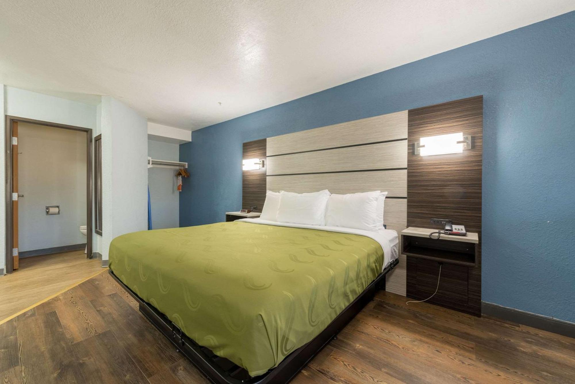 Econo Lodge Inn&Suites Manitou Springs Exterior foto