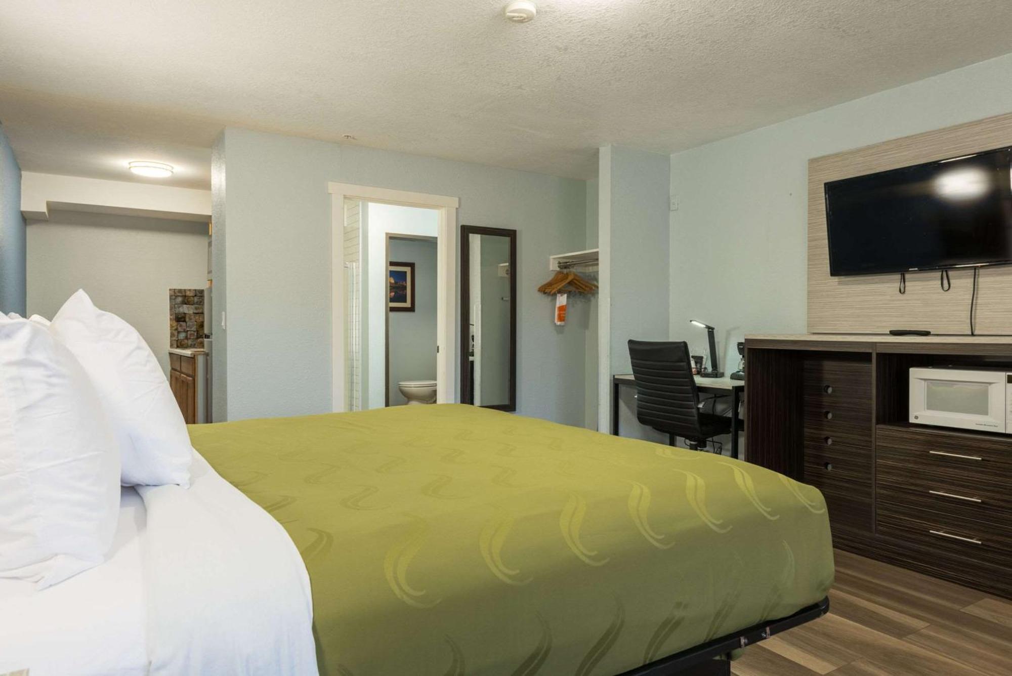 Econo Lodge Inn&Suites Manitou Springs Exterior foto